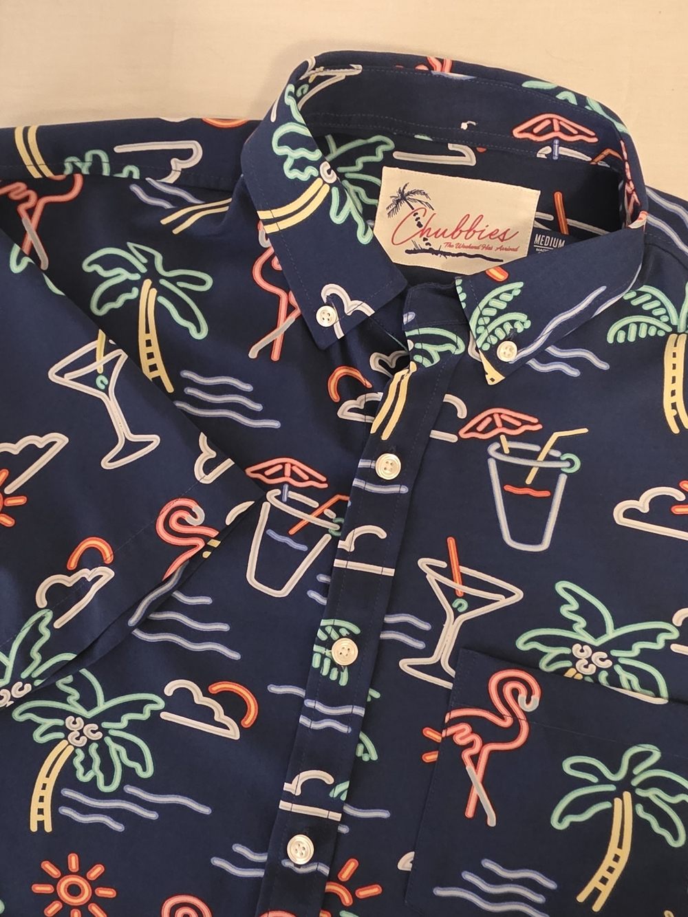 Chubbies The Weekend Has Arrived Mens Med Tropical Button Down Wrinkle-free